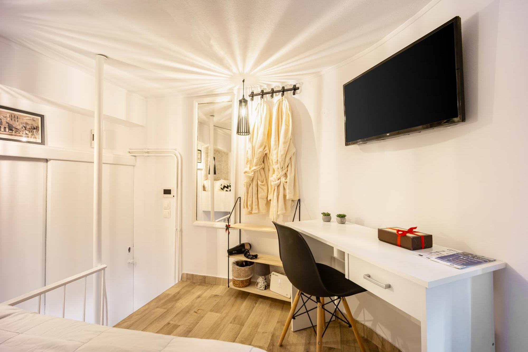 Acropolis Elegant Maisonette By Lodgespot Athen Exterior foto